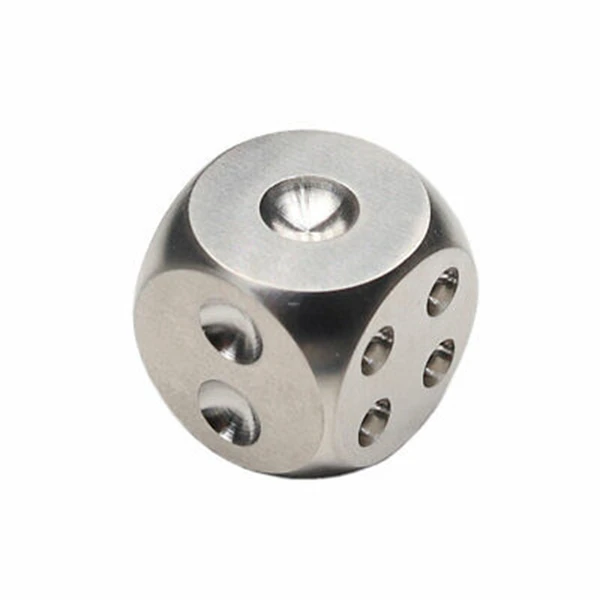 Titanium legering terning legetøj